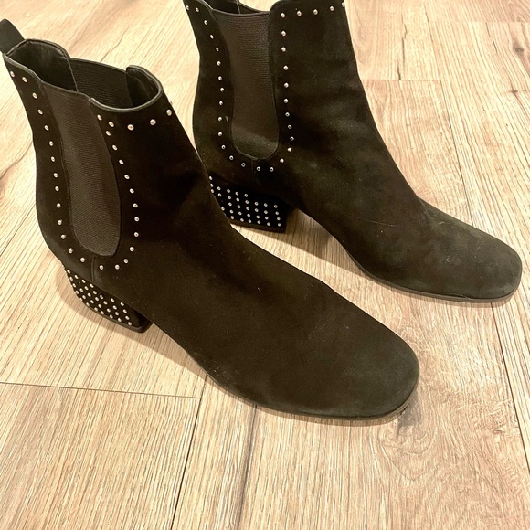 *LOWEST POSSIBLE PRICE FIRM Marc Fisher Tango Studded Chelsea Boot size 9 - Picture 5 of 9